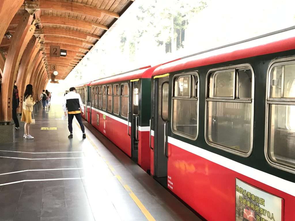 2021 04 08 21 阿里山 車站