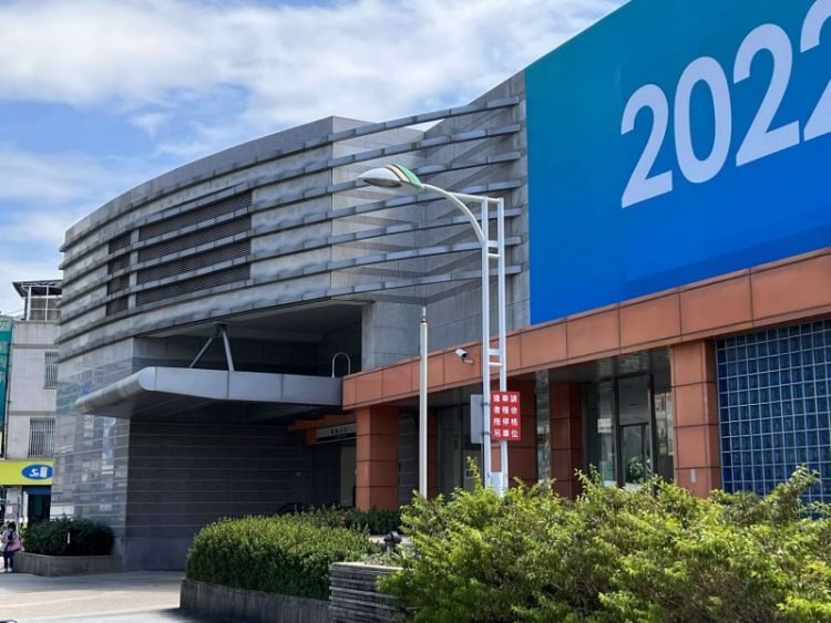 2022 03 13 03 O12鳳山站 scaled e1647436591917