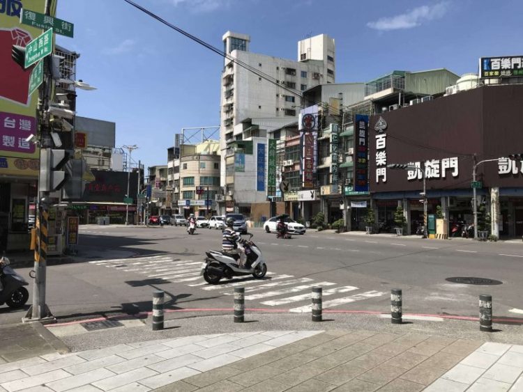 2022 03 13 05 O12鳳山站 scaled e1647436573570