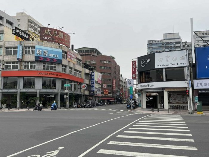 2022 03 19 03 O8 五塊厝站 scaled e1647874081415