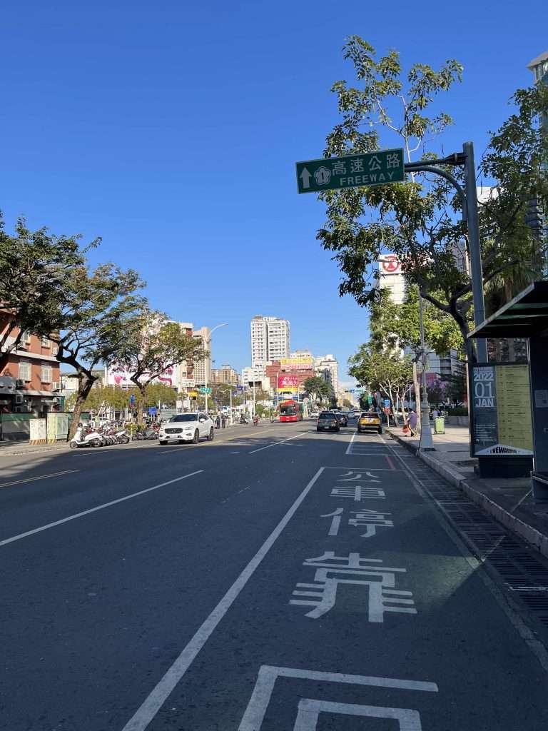 2022 01 01 03 三多商圈