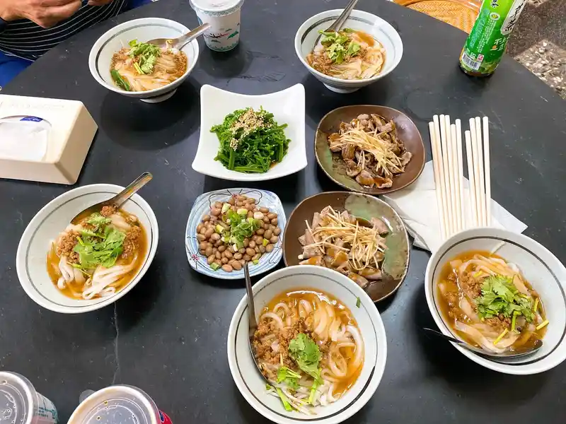 2022 05 26 03 200哩客家粄條