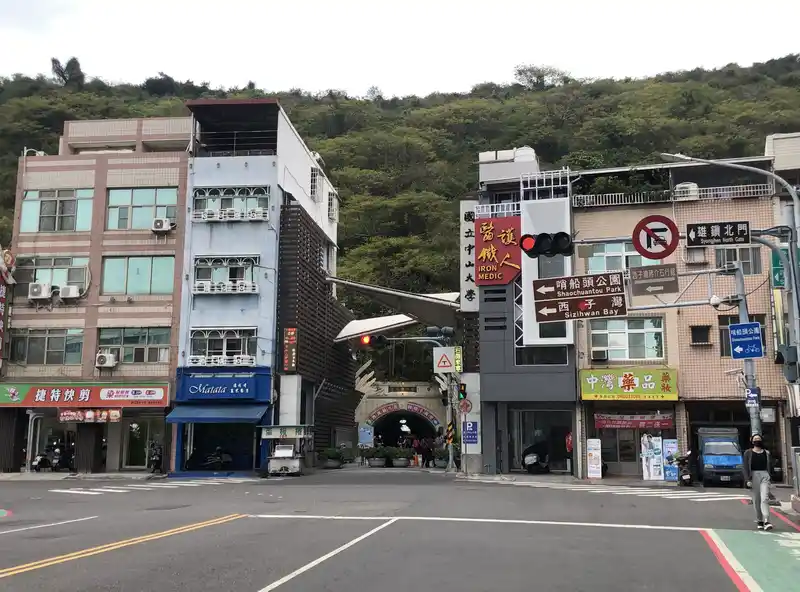 2022 12 10 02 西子灣