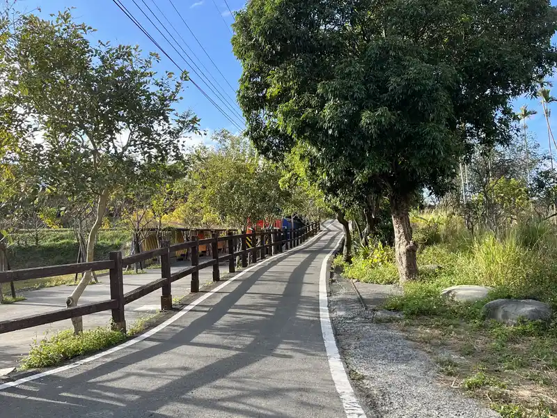 2022 12 31 33 功維敘火車